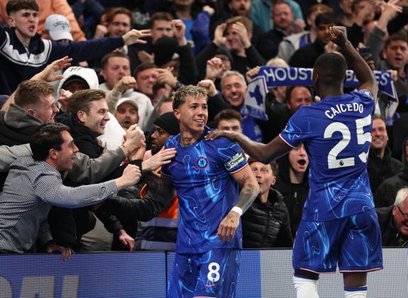 London, England, 3rd April 2025. Enzo Fernandez of Chelsea celebrates scoring his sides opening goal during the Chelsea v Tottenham Premier League match at Stamford Bridge, London. Picture credit should read: David Klein Sportimage EDITORIAL USE ONLY. No use with unauthorised audio, video, data, fixture lists, club league logos or live services. Online in-match use limited to 120 images, no video emulation. No use in betting, games or single club league player publications. SPI_023_DK_Chelsea_Tottenham SPI-3792-0023