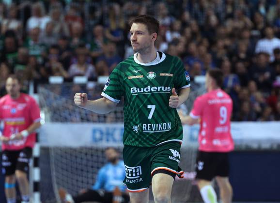 04 04 2025, xovx, Handball DAIKIN Handball Bundesliga, HSG Wetzlar TVB Stuttgart Dominik Mappes HSG Wetzlar Wetzlar Buderus Arena Hessen Germany EN