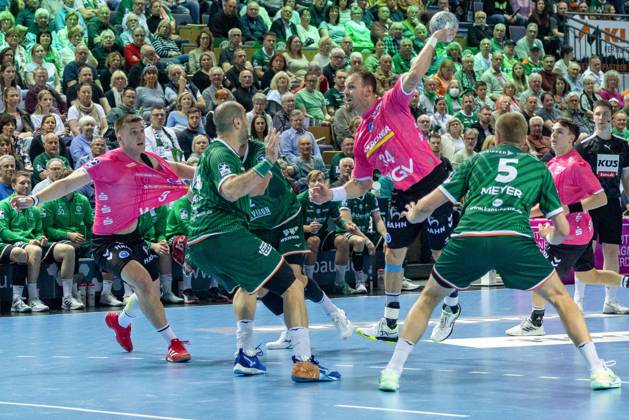 Kai Haefner TVB Stuttgart, 34 at stroke throw GER, HSG Wetzlar vs TVB Stuttgart Stuttgart, Handball, 1 Bundesliga Men, 25 Matchday, Season 2024 2025, 04 04 2025 GER, HSG Wetzlar vs TVB Stuttgart, Handball, 1 Bundesliga Men, 25 Matchday, Season 2024 2025, 04 04 2025 Wertzlar Copyright: xEibner-Pressefoto GerhardxWingenx EP_GWR