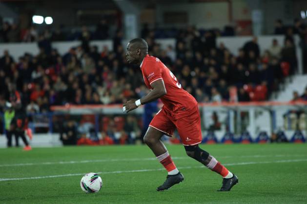 Gil Vicente F.C vs S.L.Benfica - Liga Portugal Jonathan Buatu Mananga of Gil Vicente F.C during the match between Gil Vicente F.C vs S.L.Benfica - Liga Portugal, Estadio Cidade de Barcelos, Barcelos , Portugal (Photo by Tiago Cruz Avant Sports) Barcelos Estadio Cidade de Barcelos Portugal Copyright: xTiagoxCruzx xAvantxSportsx