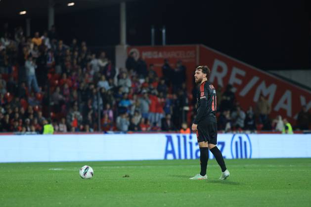Gil Vicente F.C vs S.L.Benfica - Liga Portugal Orkun Kokcu of S.L.Benfica during the match between Gil Vicente F.C vs S.L.Benfica - Liga Portugal, Estadio Cidade de Barcelos, Barcelos , Portugal (Photo by Tiago Cruz Avant Sports) Barcelos Estadio Cidade de Barcelos Portugal Copyright: xTiagoxCruzx xAvantxSportsx
