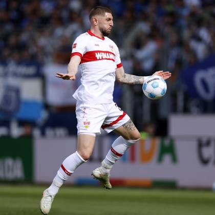 CHABOT Julian Team VfB Stuttgart DFL Fussball Bundesliga Saison 2024 2025 BL Spiel VfL Bochum VfB Stuttgart 0 4 am 05 04 2025 in Bochum DFL REGULATIONS PROHIBIT ANY USE OF PHOTOGRAPHS as IMAGE SEQUENCES and or QUASI VIDEO Copyright: xLacixPerenyix