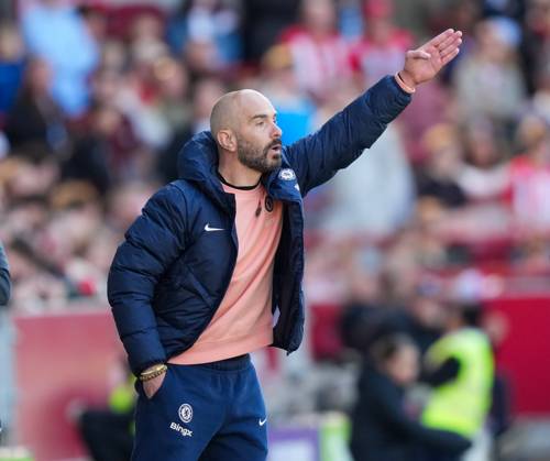 Brentford v Chelsea, Premier League, Football, Gtech Community Stadium, Brentford London, UK - 06 Apr 2025 Enzo Maresca manager of Chelsea Brentford Gtech Community Stadium London GBR, UK NEWSPAPERS OUT Copyright: xSeanxRyanx