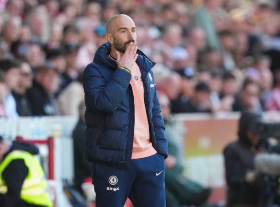 Brentford v Chelsea, Premier League, Football, Gtech Community Stadium, Brentford London, UK - 06 Apr 2025 Enzo Maresca manager of Chelsea Brentford Gtech Community Stadium London GBR, UK NEWSPAPERS OUT Copyright: xSeanxRyanx