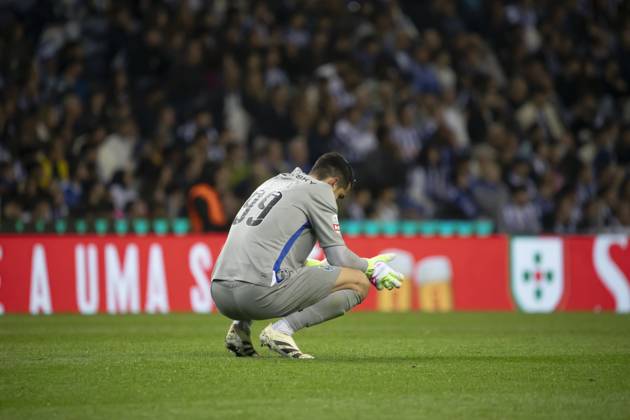 FC Porto v Lisboa e Benfica - Liga Portugal Betclic Diogo Costa of FC Porto reacts during the Portuguese Primeira Liga soccer match between FC Porto and SL Benfica at Estadio do Dragao in Porto, Portugal, on April 6, 2025 PORTO Portugal Copyright: xRitaxFrancax originalFilename:franca-fcportov250406_npqZz