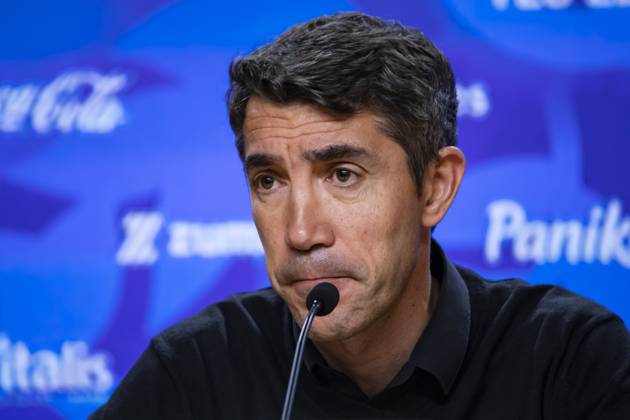 FC Porto v Lisboa e Benfica - Liga Portugal Betclic Bruno Lages, coach of SL Benfica, gives a press conference, PK, Pressekonferenz at the Estadio do Dragao after the match against FC Porto in Porto, Portugal, on April 6, 2025. PORTO Portugal Copyright: xRitaxFrancax originalFilename:franca-fcportov250406_npvpP