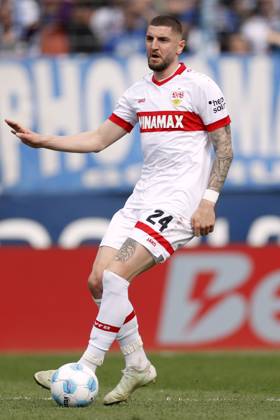 CHABOT Julian Team VfB Stuttgart DFL Fussball Bundesliga Saison 2024 2025 BL Spiel VfL Bochum VfB Stuttgart 0 4 am 05 04 2025 in Bochum DFL REGULATIONS PROHIBIT ANY USE OF PHOTOGRAPHS as IMAGE SEQUENCES and or QUASI VIDEO Copyright: xLacixPerenyix