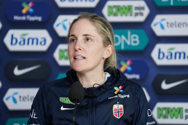 Football, training with Norways womens national football team Oslo 20250407 National team manager Gemma Grainger at a press conference for the match against France Photo Fredrik Varfjell NTB Oslo Norway EDITORIAL USE ONLY RESTRICTED USE FOR BETTING COMPANIES Copyright: xFredrikxVarfjellx xNTBx