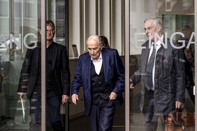 Former FIFA president Sepp Blatter reacts when leaving the courthouse after the verdict of an appeal by Swiss Attorney General s office against former UEFA and FIFA presidents over a suspected fraudulent payment, in Muttenz, Basel, on March 25, 2025 Muttenz Muttenz Court Basel Switzerland Copyright: x x2025xEurasiaxSportxImagesx jp-en-EuSpIm-ELY_Blatter_Platini_25mar2025_ZU008