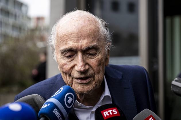 Former FIFA president Sepp Blatter reacts when leaving the courthouse after the verdict of an appeal by Swiss Attorney General s office against former UEFA and FIFA presidents over a suspected fraudulent payment, in Muttenz, Basel, on March 25, 2025 Muttenz Muttenz Court Basel Switzerland Copyright: x x2025xEurasiaxSportxImagesx jp-en-EuSpIm-ELY_Blatter_Platini_25mar2025_ZU014