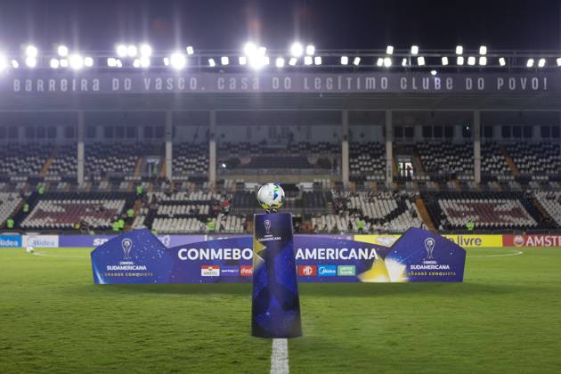 April 8, 2025, Rio de Janeiro, Rio de Janeiro, BRA: RIO DE JANEIRO, BRAZIL - APRIL 08: General view inside the stadium prior the match between Vasco da Gama and Puerto Cabello as part of Copa CONMEBOL Sudamericana 2025 at Sao Januario Stadium on April 08, 2025 in Rio de Janeiro, Brazil. Rio de Janeiro BRA - ZUMAc227 20250408_zsp_c227_002 Copyright: xRuanoxCarneirox