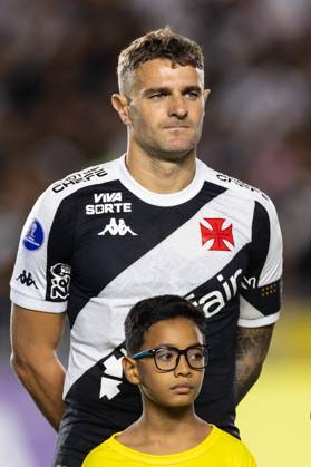 April 8, 2025, Rio de Janeiro, Rio de Janeiro, BRA: RIO DE JANEIRO, BRAZIL - APRIL 08: PABLO VEGETTI of Vasco da Gama looks on prior the match between Vasco da Gama and Puerto Cabello as part of Copa CONMEBOL Sudamericana 2025 at Sao Januario Stadium on April 08, 2025 in Rio de Janeiro, Brazil. Rio de Janeiro BRA - ZUMAc227 20250408_zsp_c227_004 Copyright: xRuanoxCarneirox