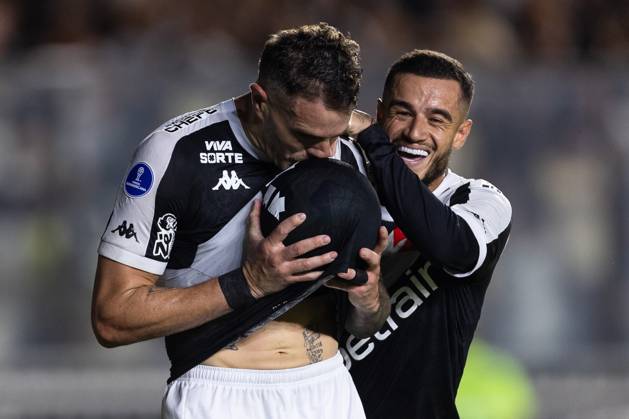 April 8, 2025, Rio de Janeiro, Rio de Janeiro, BRA: RIO DE JANEIRO, BRAZIL - APRIL 08: PABLO VEGETTI of Vasco da Gama celebrates after scoring the team s first goal during the match between Vasco da Gama and Puerto Cabello as part of Copa CONMEBOL Sudamericana 2025 at Sao Januario Stadium on April 08, 2025 in Rio de Janeiro, Brazil. Rio de Janeiro BRA - ZUMAc227 20250408_zsp_c227_016 Copyright: xRuanoxCarneirox