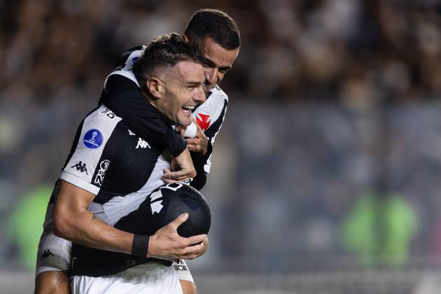 April 8, 2025, Rio de Janeiro, Rio de Janeiro, BRA: RIO DE JANEIRO, BRAZIL - APRIL 08: PABLO VEGETTI of Vasco da Gama celebrates after scoring the team s first goal during the match between Vasco da Gama and Puerto Cabello as part of Copa CONMEBOL Sudamericana 2025 at Sao Januario Stadium on April 08, 2025 in Rio de Janeiro, Brazil. Rio de Janeiro BRA - ZUMAc227 20250408_zsp_c227_019 Copyright: xRuanoxCarneirox