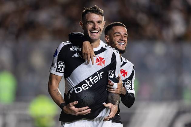April 8, 2025, Rio de Janeiro, Rio de Janeiro, BRA: RIO DE JANEIRO, BRAZIL - APRIL 08: PABLO VEGETTI of Vasco da Gama celebrates after scoring the team s first goal during the match between Vasco da Gama and Puerto Cabello as part of Copa CONMEBOL Sudamericana 2025 at Sao Januario Stadium on April 08, 2025 in Rio de Janeiro, Brazil. Rio de Janeiro BRA - ZUMAc227 20250408_zsp_c227_023 Copyright: xRuanoxCarneirox