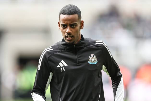 Premier League Newcastle United v Manchester United, ManU Alexander Isak of Newcastle United in the pregame warmup session during the Premier League match Newcastle United vs Manchester United at St. James s Park, Newcastle, United Kingdom, 13th April 2025 (Photo by Mark Cosgrove News Images) Newcastle St. James s Park Tyne and Wear United Kingdom Copyright: xMarkxCosgrove NewsxImagesx