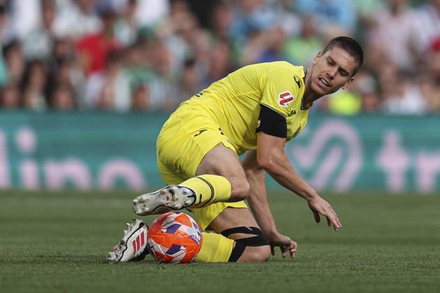 ESP: Real Betis - Villarreal CF. La Liga EA Sports. Date 31 Juan Foyth of Villarreal CF during the La Liga EA Sports, date 31 between Real Betis and Villarreal CF played at Benito Villamarin Stadium on April 13, 2024 in Sevilla, Spain. kpng Copyright: xPressinphotox AP_250413_BET_VIL_042