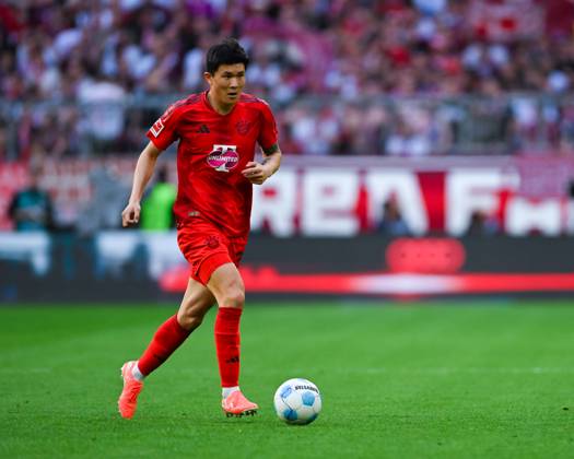 Min Jae Kim FC Bayern München in action during the Bundesliga 1 match between FC Bayern München and Borussia Dortmund, Allianz Arena on April 12, 2025 in Munich, Germany Photo by Silas Schüller DeFodi Images Min Jae Kim FC Bayern München controls the ball during the Bundesliga match between FC Bayern München and Borussia Dortmund at Allianz Arena on April 12, 2025 in Munich, Germany Photo by Silas Schüller DeFodi Images DFL regulations prohibit any use of photographs as image sequences and or quasi video Photo by Silas Schüller DeFodi Images