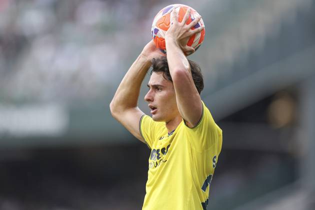 ESP: Real Betis - Villarreal CF. La Liga EA Sports. Date 31 Sergi Cardona of Villarreal CF during the La Liga EA Sports, date 31 between Real Betis and Villarreal CF played at Benito Villamarin Stadium on April 13, 2024 in Sevilla, Spain. kpng Copyright: xPressinphotox AP_250413_BET_VIL_232