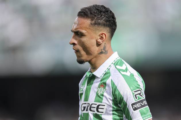 ESP: Real Betis - Villarreal CF. La Liga EA Sports. Date 31 Antony Dos Santos of Real Betis during the La Liga EA Sports, date 31 between Real Betis and Villarreal CF played at Benito Villamarin Stadium on April 13, 2024 in Sevilla, Spain. kpng Copyright: xPressinphotox AP_250413_BET_VIL_193