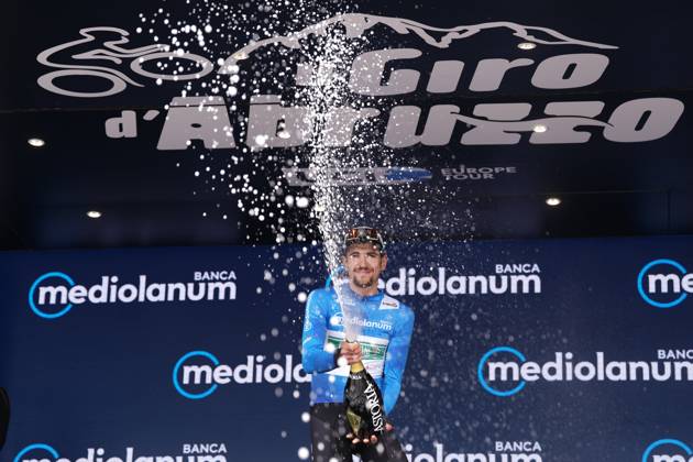 Zurlo Matteo Of S.C. Padovani Polo Cherry Bank during the Giro d™Abruzzo, stage 1 from Scerni to Crecchio (151 km) - Abruzzo, Italy - Tuesday, April 15, 2025. - cycling .  Copyright: xMassimoxPaolone LaPressex