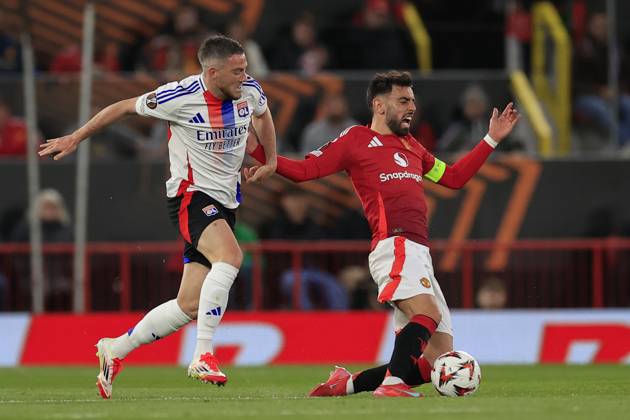 Manchester United, ManU v Olympique Lyonnais Europa League 17 04 2025. Quarter Final leg 2 of 2 Bruno Fernandes (8) of Manchester United is held back bu Jordan Veretout (7) of Olympique Lyonnais during the Europa League quarter final second leg match between Manchester United and Olympique Lyonnais at Old Trafford, Manchester, England on 17 April 2025. Manchester Old Trafford Greater Manchester England Editorial use only , Copyright: xConorxMolloyx PSI-21857-0049
