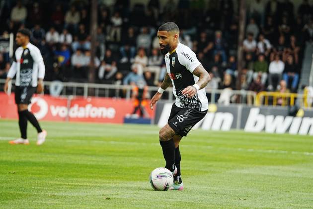 April 18, 2025, Faro, Portugal - Liga Portugal Betclic, Round 30, SC Farense v Boavista FC, 31 Derick Poloni of SC Farense in action during the football match between SC Farense and Boavista FC Copyright: xNunoxPiresxVelosox