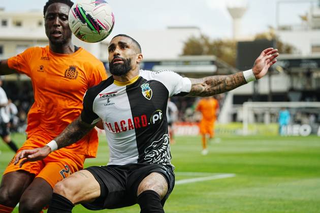 April 18, 2025, Faro, Portugal - Liga Portugal Betclic, Round 30, SC Farense v Boavista FC, 31 Derick Poloni of SC Farense in action during the football match between SC Farense and Boavista FC Copyright: xNunoxPiresxVelosox