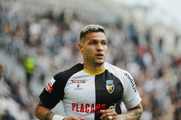 April 18, 2025, Faro, Portugal - Liga Portugal Betclic, Round 30, SC Farense v Boavista FC, 20 Rony Lopes of SC Farense in action during the football match between SC Farense and Boavista FC Copyright: xNunoxPiresxVelosox