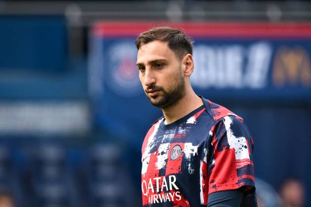 Ligue 1 PSG vs Havre AC - FA Paris Saint-Germain’s goalkeeper Gianluigi Donnarumma warms up before the French L1 football match between Paris Saint-Germain and Havre AC at the Parc des Princes stadium in Paris on Avril 19, 2025. Photo by Firas Abdullah ABACAPRESS.COM Paris Île-de-France France Copyright: xAbdullahxFiras ABACAx