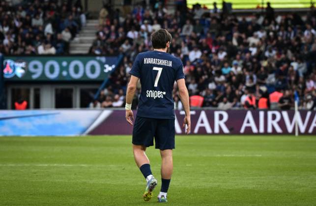 Ligue 1 PSG vs Havre AC - FA Paris Saint-Germain’s forward Khvicha Kvaratskhelia walks on the pitch during the French L1 football match between Paris Saint-Germain and Havre AC at the Parc des Princes stadium in Paris on Avril 19, 2025. Photo by Firas Abdullah ABACAPRESS.COM Paris Île-de-France France Copyright: xAbdullahxFiras ABACAx