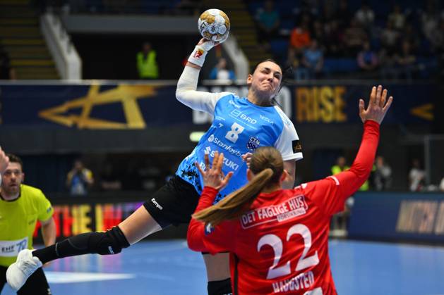 CSM Bucharest vs Team Esbjerg Cristina Neagu of CSM Bucharest in action during the EHF Champions League Women 2024 25 Quarter-finals game between CSM Bucharest and Team Esbjerg in Bucharest, April 20, 2025. Alex Nicodim Imago Images Copyright: xAlexxNicodimx