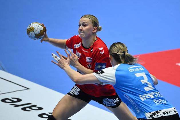 CSM Bucharest vs Team Esbjerg Michala Moller of Team Esbjerg in action during the EHF Champions League Women 2024 25 Quarter-finals game between CSM Bucharest and Team Esbjerg in Bucharest, April 20, 2025. Alex Nicodim Imago Images Copyright: xAlexxNicodimx