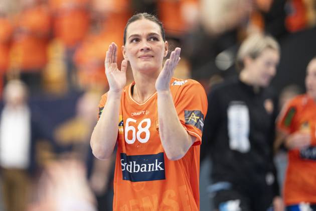 EHF Champions League Odense Handball FTC Rail Cargo Hungaria Helena Elver Hagesoe, Odense Handball reacts after the EHF Champions League quarter final between Odense Handball and FTC Rail Cargo Hungaria at Sydbank Arena in Odense on Sunday, April 20, 2025 The match ended 27 27 Photo Frank Cilius Ritzau Scanpix , Aabenraa Denmark Sydbank Arena  Copyright: FrankxCilius FrankxCiliusx spdk20250420-175110-L