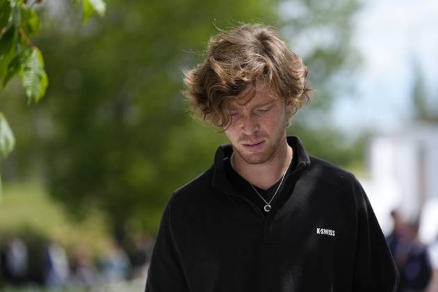 April 21, 2025, Madrid, Madrid, SPAIN: Andrey Rublev during the Mutua Madrid Open 2025, ATP, Tennis Herren Masters 1000 and WTA, Tennis Damen 1000, tennis tournament celebrated at Caja Magica on April 21, 2025 in Madrid, Spain. Madrid SPAIN - ZUMAa181 20250421_zaa_a181_023 Copyright: xOscarxJ.xBarrosox
