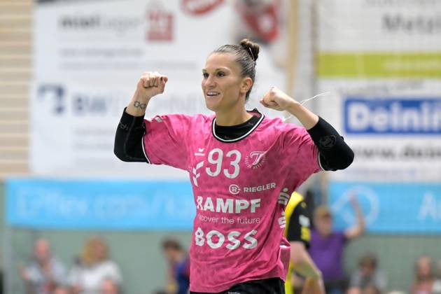Julia Behnke TusSies Metzingen, 93 TusSies Metzingen vs BVB Borussia Dortmund Handball, Handball, HBF, Playoff, Quarterfinal Game 2, Season 2024 2025, 26 04 2025 TusSies Metzingen vs BVB Borussia Dortmund Handball, Handball, HBF, Playoff, Quarterfinal Game 2, Season 2024 2025, 26 04 2025 Metzingen Copyright: xEibner-Pressefoto TobiasxBaurx EP_TBR