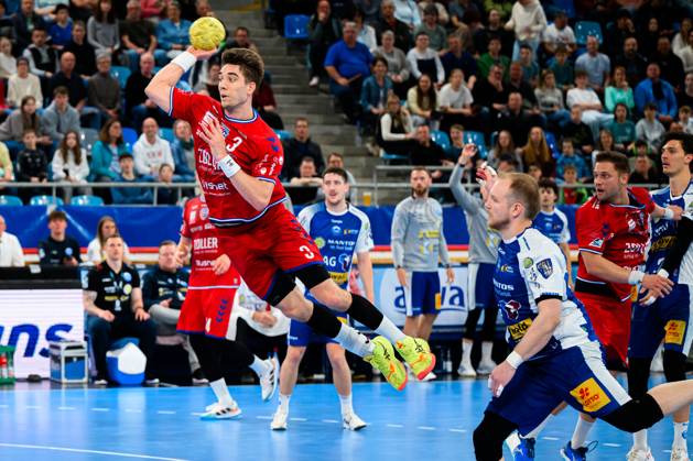 Bietigheim HBL 24 25 SG BBM Bietigheim THSV Eisenach Nikola Vlahovic Bietigheim , Peter Walz Eisenach Bietigheim Bissingen Egetrans Arena Baden Württemberg Germany