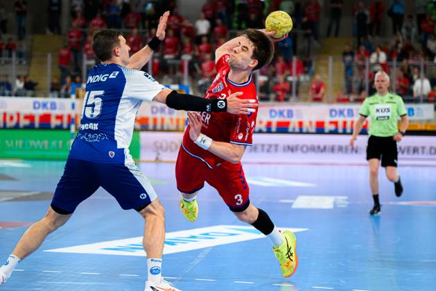 Bietigheim HBL 24 25 SG BBM Bietigheim THSV Eisenach f li Simone Mengon Eisenach , Nikola Vlahovic Bietigheim Bietigheim Bissingen Egetrans Arena Baden Württemberg Germany