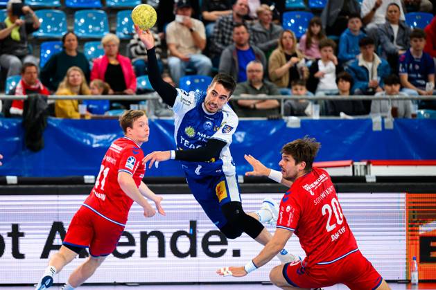 Bietigheim HBL 24 25 SG BBM Bietigheim THSV Eisenach Filip Vistorop Eisenach , Paco Barthe Bietigheim Bietigheim Bissingen Egetrans Arena Baden Württemberg Germany