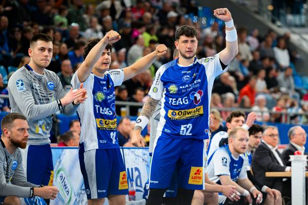 Bietigheim HBL 24 25 SG BBM Bietigheim THSV Eisenach Gian Attenhofer Eisenach , Justin Kurch Eisenach Jubel Freude Emotion Bietigheim Bissingen Egetrans Arena Baden Württemberg Germany