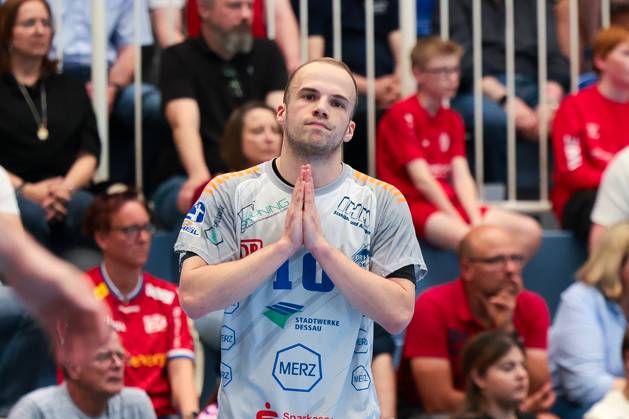 27 04 2025, 2 Handball Bundesliga, 29 Matchday, TuSEM Essen Dessau Rosslauer HV, Vincent Bülow Dessau Rosslauer HV 06 is desperate, Essen Am Hallo NRW Germany xRHR PHOTO DEx Copyright: DennisxEwert RHR-FOTOx RHR-FOTO DE