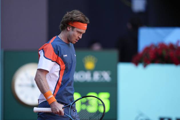 April 27, 2025, Madrid, Madrid, Spain: Andrey Rublev of Russia in action against Aleksander Bublik of Kazakhstan during the Mutua Madrid Open 2025, ATP, Tennis Herren Masters 1000 and WTA, Tennis Damen 1000 tennis tournament, celebrated at Caja Magica on April 27, 2025 in Madrid, Spain. Madrid Spain - ZUMAOpen 20250427_zaa_a181_084 Copyright: xOscarxJ.xBarrosox
