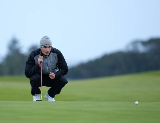 UK: The Alfred Dunhill Links Championship at Kingsbarns, St Andrews, Scotland on 30 September 2022 Pictured: Rasmus Hojgaard (Denmark) on the 9th green at Kingsbarns during the second round of the Alfred Dunhill Links Championship 2022 St Andrews Fife Scotland Copyright: xAlexxToddx