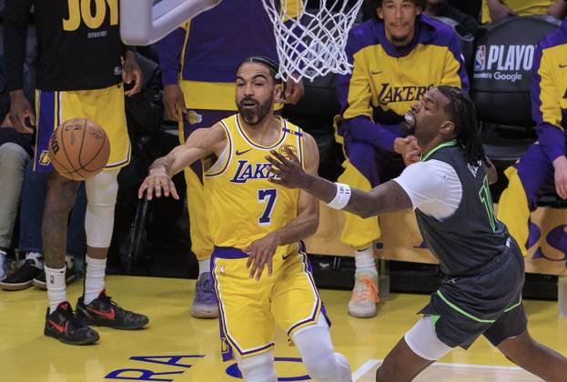 April 30, 2025, Los Angeles, California, USA: Gabe Vincent 7 of the Los Angeles Lakers passes away from Naz Reid 11 of the Minnesota Timberwolves during Round One Game Five of the 2025 NBA, Basketball Herren, USA Playoffs on Wednesday May 30, 2025 at Crypto.com Arena in Los Angeles, California. Lakers lose to Timberwolves, 96-103. JAVIER ROJAS PI Los Angeles USA - ZUMAp124 20250430_zaa_p124_092 Copyright: xJavierxRojasx