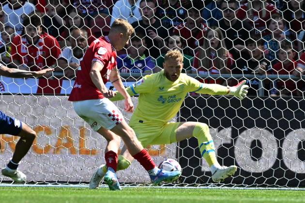 Bristol City v Preston North End EFL Sky Bet Championship 03 05 2025. Goal 2-2 - Ross McCrorie (2) of Bristol City scores the equalising goal beating David Cornell (13) of Preston North End during the EFL Sky Bet Championship match between Bristol City and Preston North End at Ashton Gate, Bristol, England on 3 May 2025. Bristol Ashton Gate Bristol England Editorial use only DataCo restrictions apply See www.football-dataco.com , Copyright: xGrahamxHuntx PSI-21997-0090
