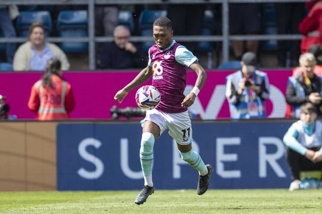 Burnley FC v Millwall FC - Sky Bet Championship Jaidon Anthony, number 11 of Burnley FC, is in action during the Sky Bet Championship match between Burnley and Millwall at Turf Moor in Burnley, on May 3, 2025. Burnley Lancashire Copyright: xMIxNewsx originalFilename:0816158498st