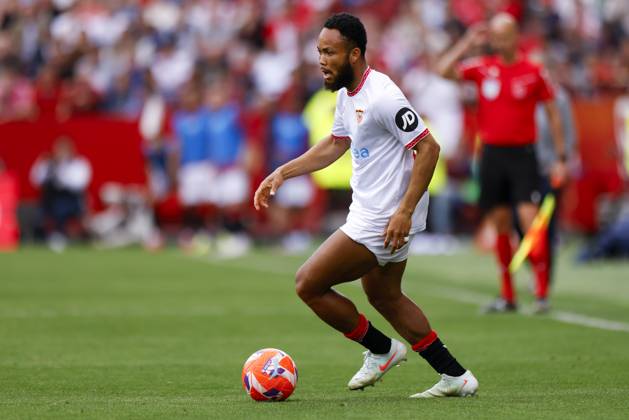 Sevilla FC v CD Leganes - La Liga EA Sports Chidera Ejuke of Sevilla FC runs with the ball during the La Liga EA Sports match between Sevilla FC and CD Leganes at Sanchez Pizjuan in Seville, Spain, on May 4, 2025. Seville Spain Copyright: xDAXxImagesx originalFilename:daximages-sevillaf250504_npps6