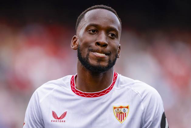 Sevilla FC v CD Leganes - La Liga EA Sports Dodi Lukebakio of Sevilla FC reacts to a missed opportunity during the La Liga EA Sports match between Sevilla FC and CD Leganes at Sanchez Pizjuan in Seville, Spain, on May 4, 2025. Seville Spain Copyright: xDAXxImagesx originalFilename:daximages-sevillaf250504_nprG1