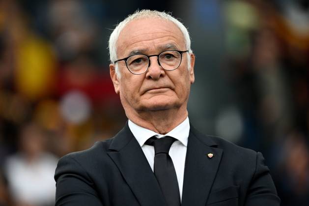 Claudio Ranieri, head coach of AS Roma, looks on during the Serie A football match between AS Roma and ACF Fiorentina at Olimpico stadium in Rome (Italy), May 4, 2025. andreaxstaccioli