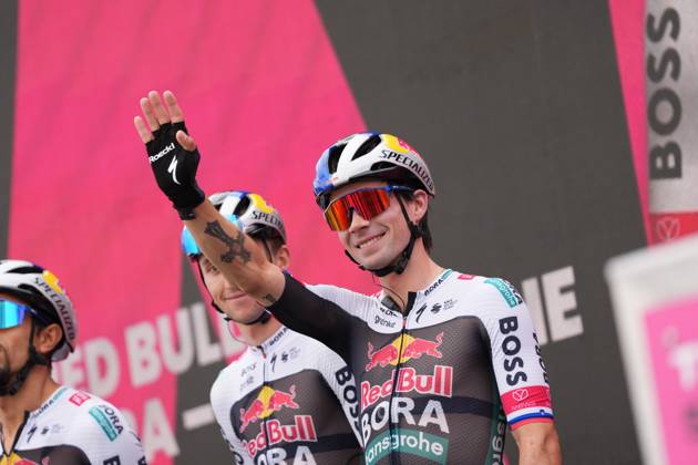 Sport Bilder des Tages Radsport, Giro d Italia, 1. Etappe ogliÄ PrimoÅ¾ of Red Bull - Bora - Hansgrohe during the stage 1 of the Giro d™Italia from Durazzo (Durres) to Tirana (Tirane), Albania- Friday, May 9, 2025. - cycling  Copyright: xGianmattiaxD Alberto LaPressex